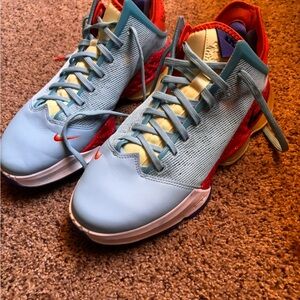 Nike Lebron Sneakers